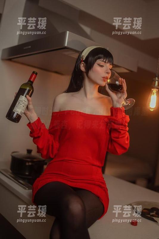 拯救无聊时光，Peach milky的图库里遇见高卷杏，记得来分享哦！